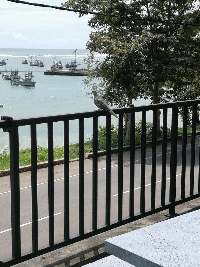 Perla Fisherman Bay ウェリガマ エクステリア 写真
